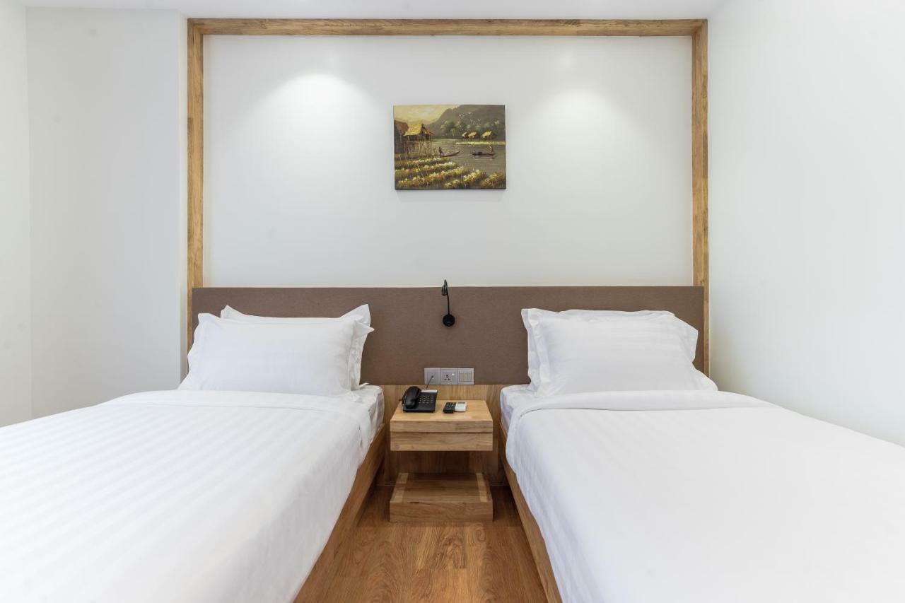 The Gandamar Hotel , Rangun Kültér fotó